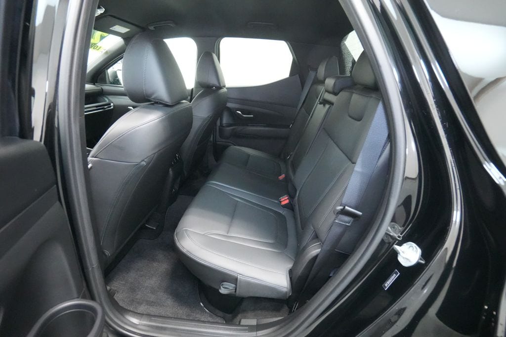 2025 Hyundai Santa Cruz SEL - Photo 17