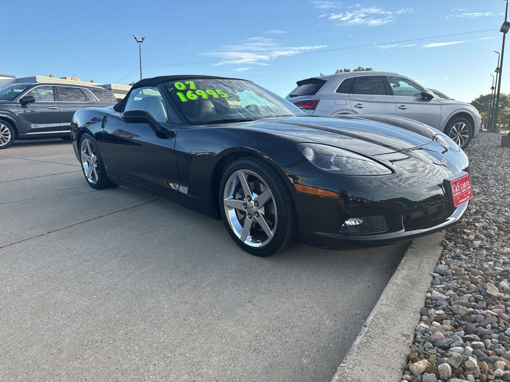 2007 Chevrolet Corvette 3LT photo 2