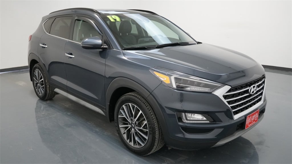 Used 2019 Hyundai Tucson Ultimate with VIN KM8J3CAL0KU853799 for sale in Waterloo, IA