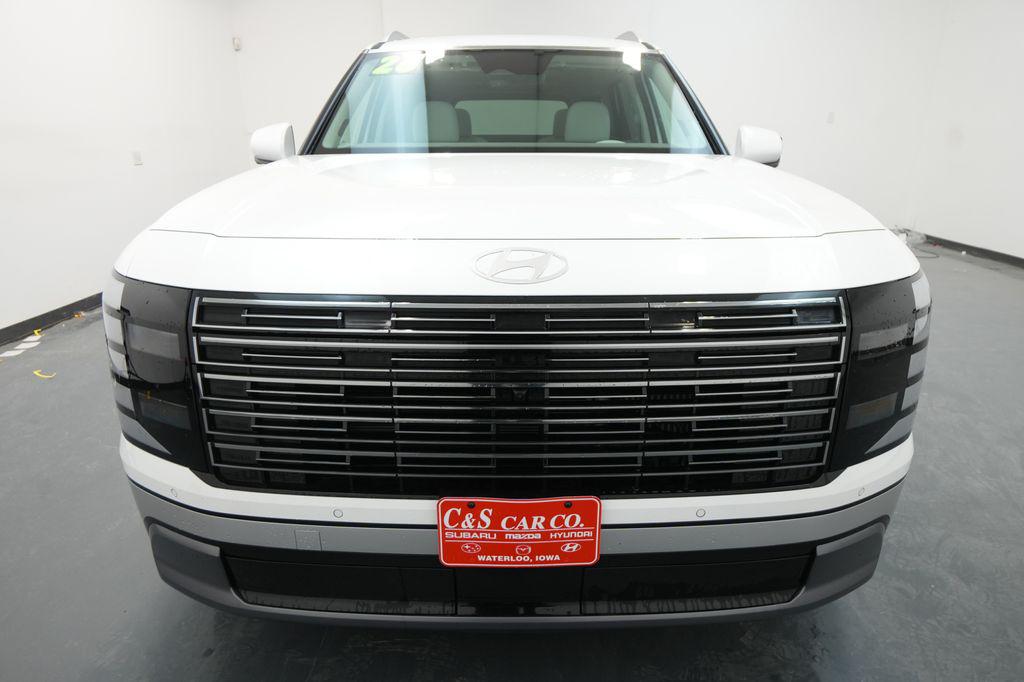 2026 Hyundai Palisade Limited photo 2