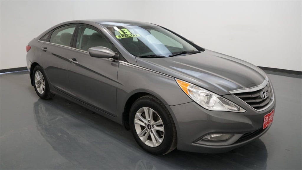 Used 2013 Hyundai Sonata GLS with VIN 5NPEB4AC3DH646383 for sale in Waterloo, IA