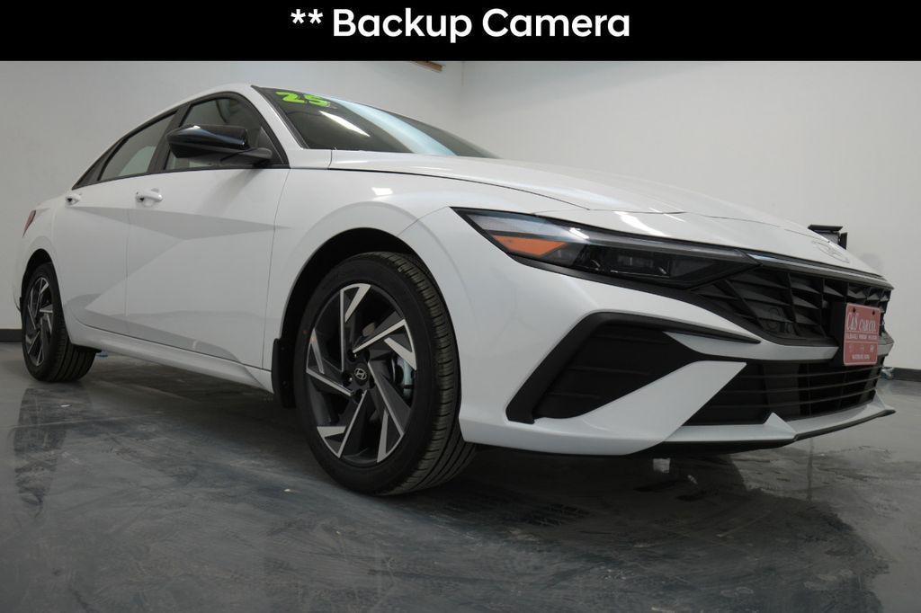 New 2025 Hyundai Elantra SEL Sport Sedan