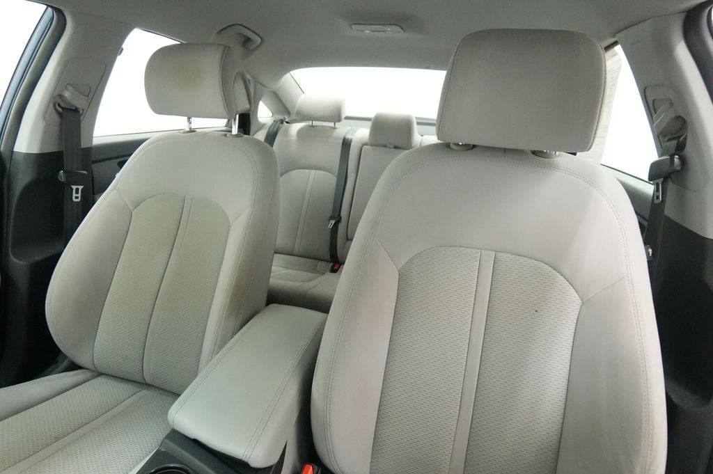 2017 Hyundai Sonata Base - Photo 14