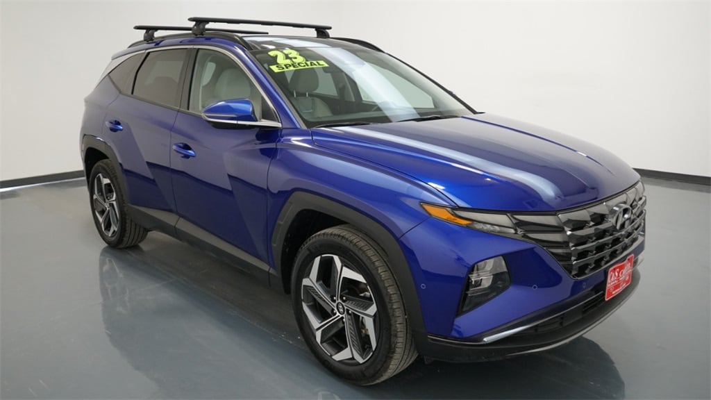 Used 2023 Hyundai Tucson Limited with VIN 5NMJECAE2PH288082 for sale in Waterloo, IA