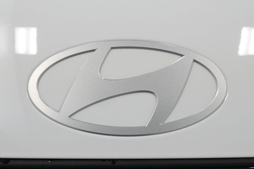 2026 Hyundai Santa Fe SE - Photo 11