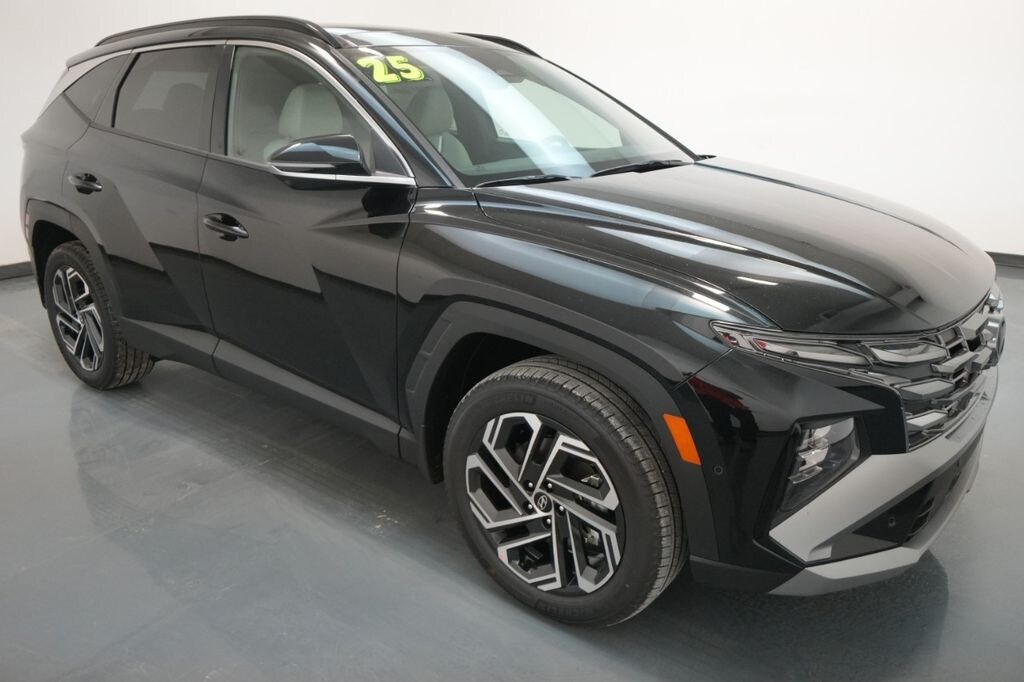 New 2025 Hyundai Tucson Limited SUV