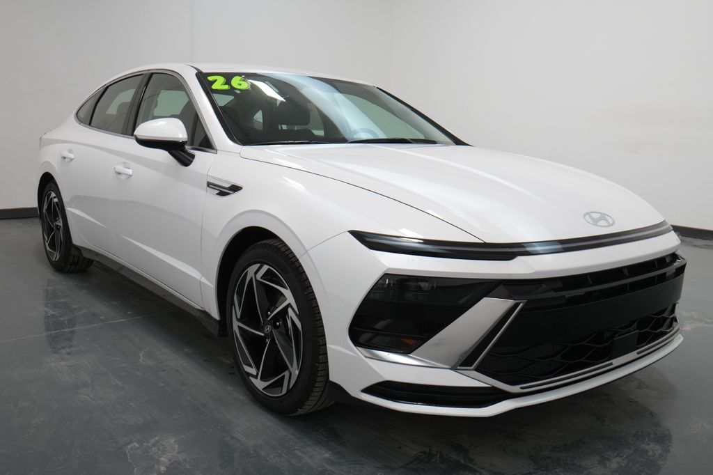 2026 Hyundai Sonata SEL's photo