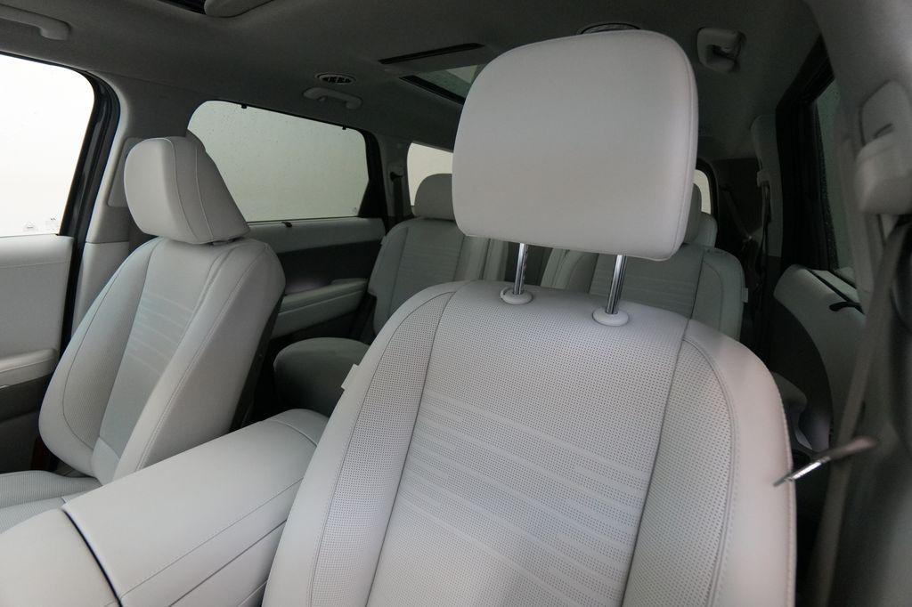 2026 Hyundai Palisade Limited - Photo 13