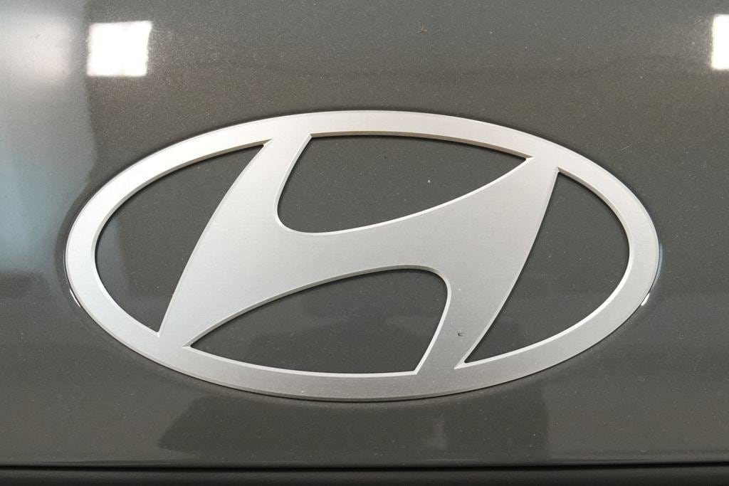 2026 Hyundai Santa Fe SE - Photo 12