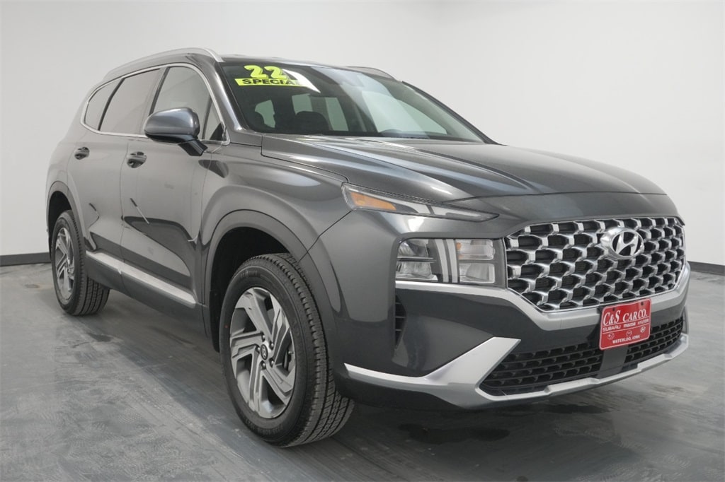 Used 2022 Hyundai Santa Fe SEL with VIN 5NMS2DAJ9NH458080 for sale in Waterloo, IA