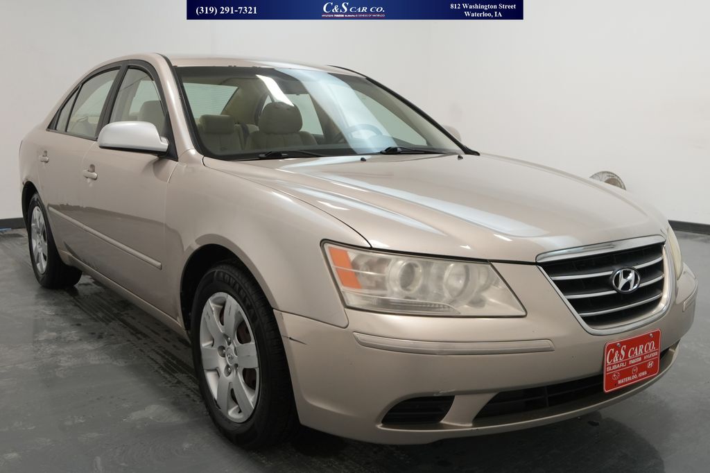 2010 Hyundai Sonata GLS's photo