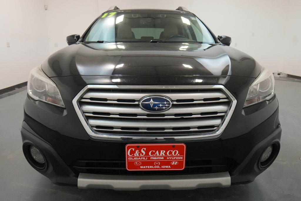 2017 Subaru Outback 2.5i Limited photo 2