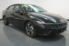 2025 Hyundai Elantra Hybrid Limited Sedan