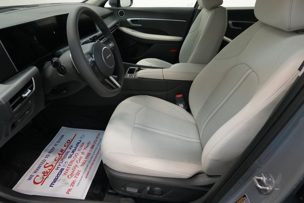 2025 Hyundai Sonata SEL - Photo 15