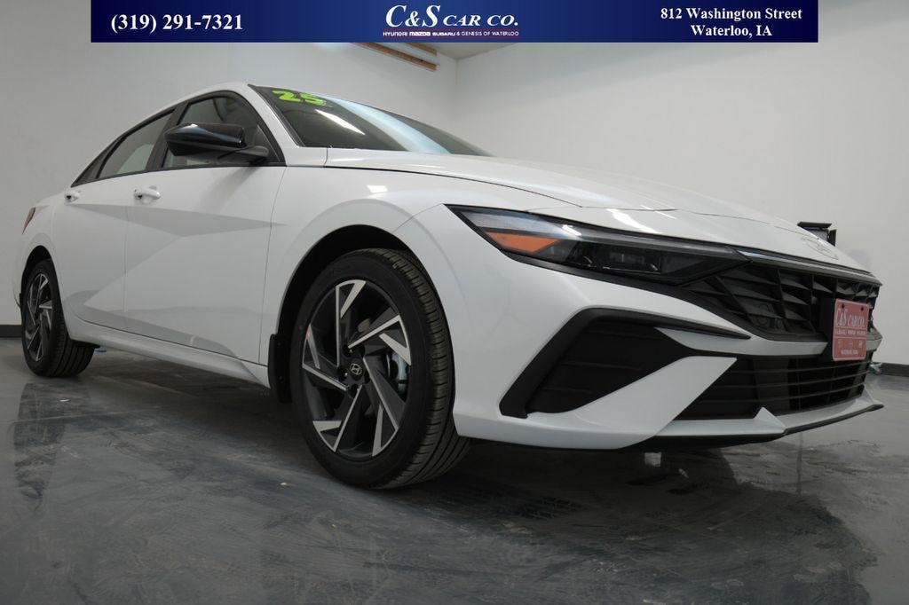 New 2025 Hyundai Elantra SEL Sport Sedan