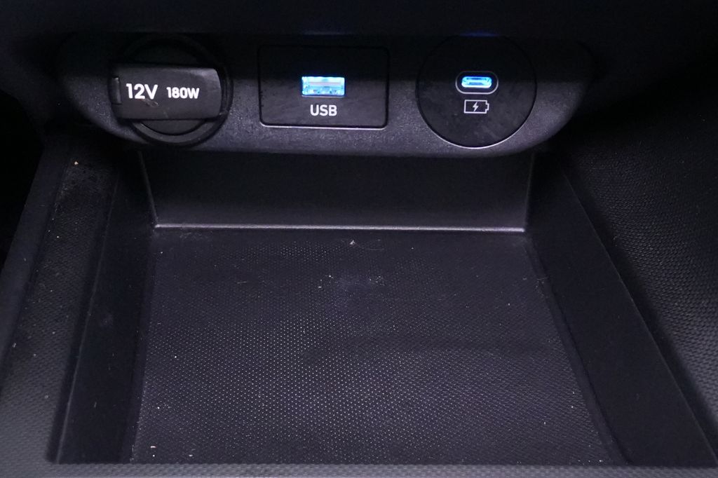 2024 Hyundai Elantra SE - Photo 28