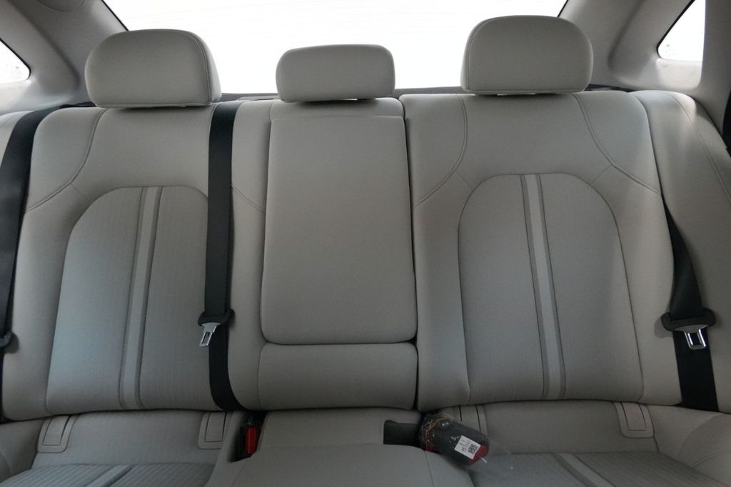 2025 Hyundai Sonata SEL - Photo 18