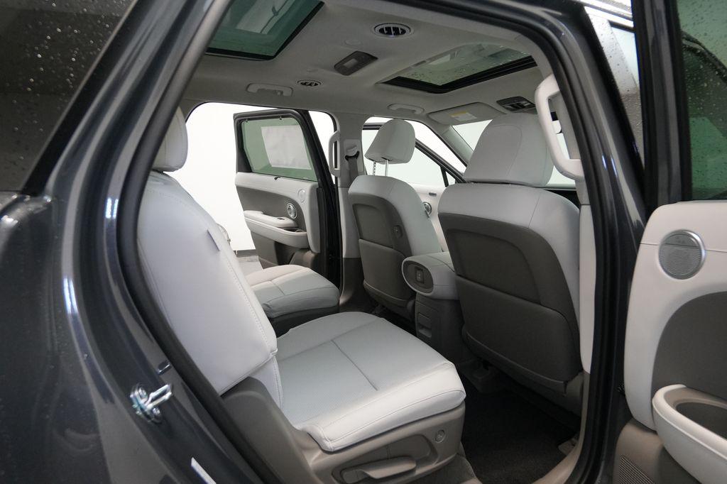 2026 Hyundai Palisade Limited - Photo 32