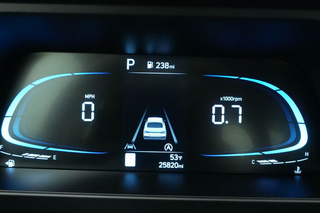 2024 Hyundai Elantra SE - Photo 34
