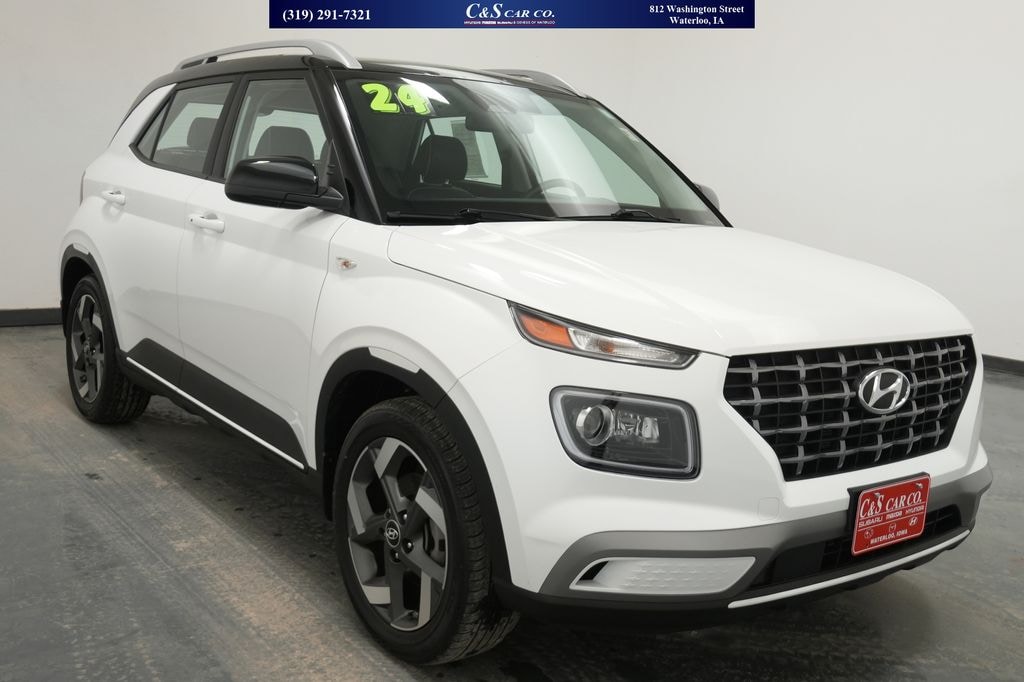 Used 2024 Hyundai Venue Limited SUV