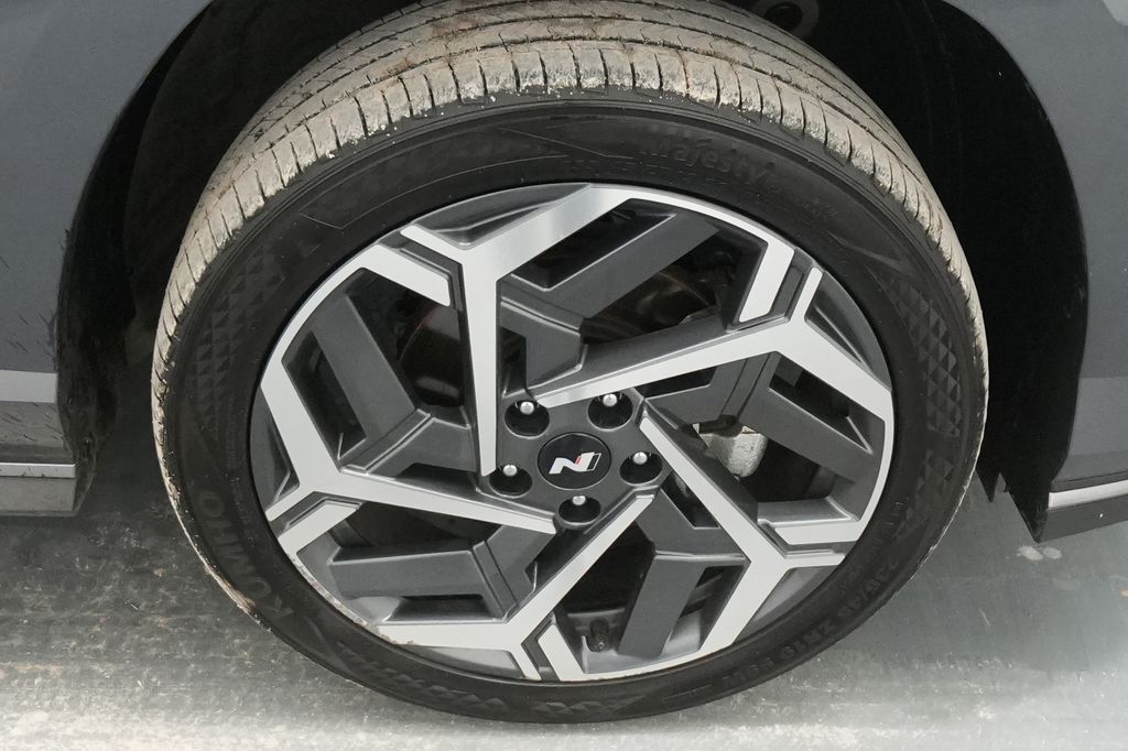 2024 Hyundai Kona N Line - Photo 12