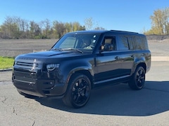 2026 Land Rover Defender 130 X-Dynamic SE SUV