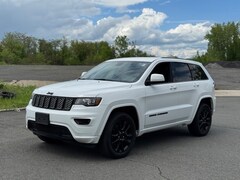 Used 2021 Jeep Grand Cherokee Laredo X SUV for Sale in Simsbury, CT