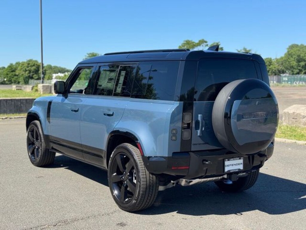 New 2026 Land Rover Defender 110 X-Dynamic SE SUV
