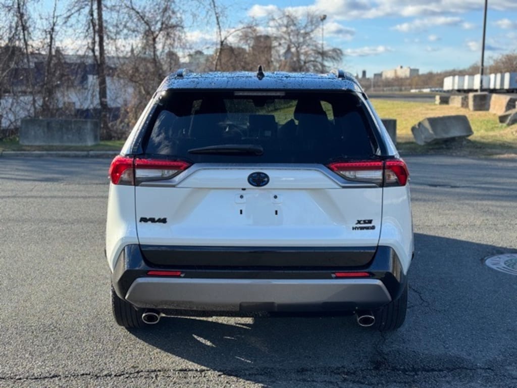 Used 2021 Toyota RAV4 Hybrid XSE SUV