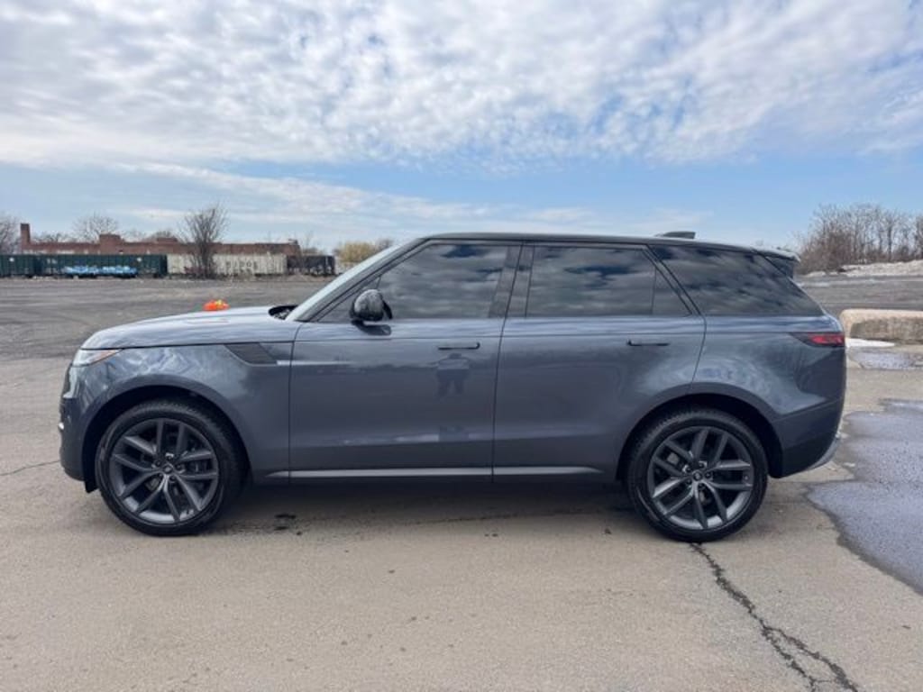 Used 2024 Land Rover Range Rover Sport SE SUV