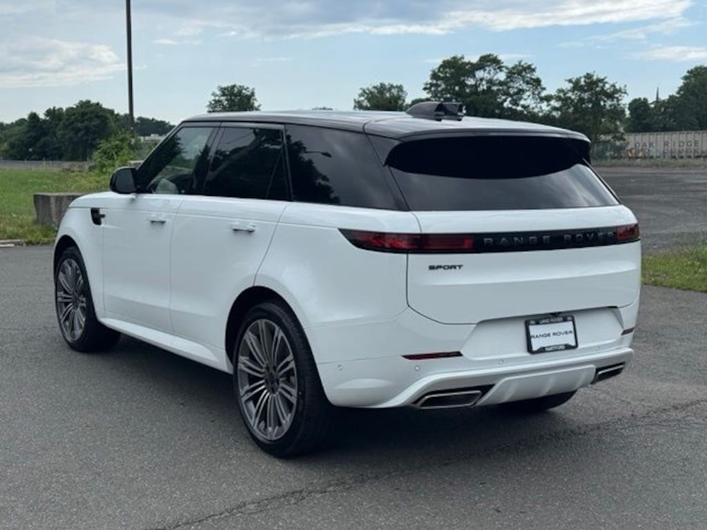 New 2026 Land Rover Range Rover Sport P400 Dynamic SE SUV