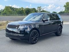 New 2027 Land Rover Range Rover P400 SE 7 Seat SUV for Sale in Simsbury, CT