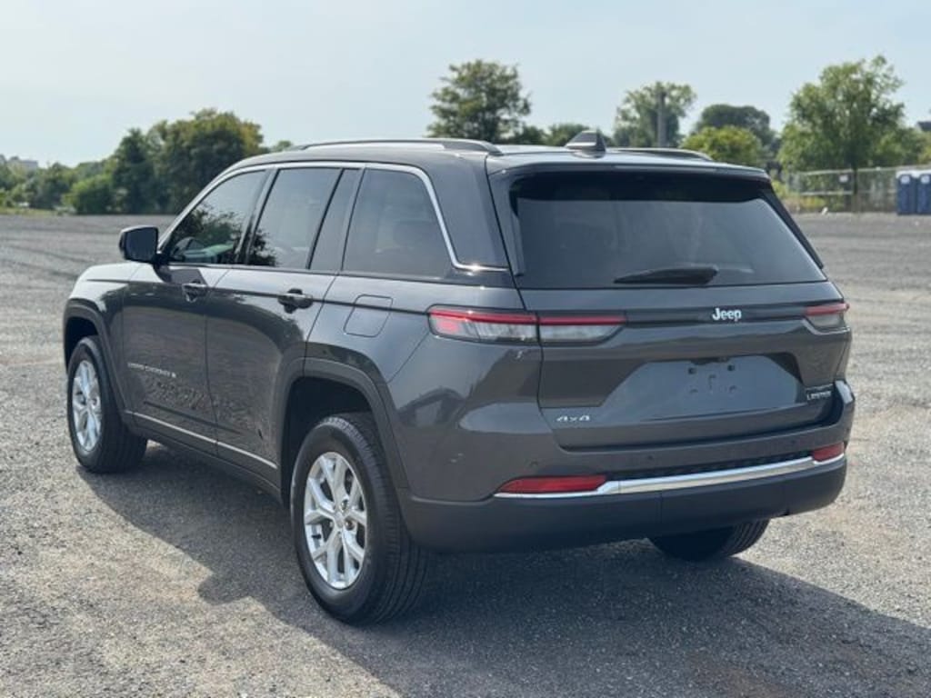 Used 2023 Jeep Grand Cherokee Limited SUV
