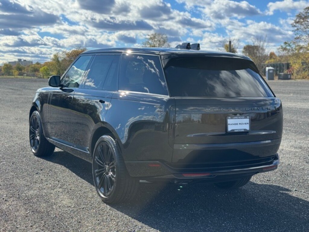 New 2025 Land Rover Range Rover P530 SE SUV