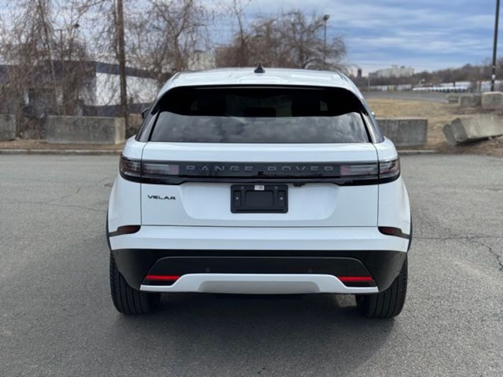 New 2026 Land Rover Range Rover Velar P400 Dynamic SE SUV