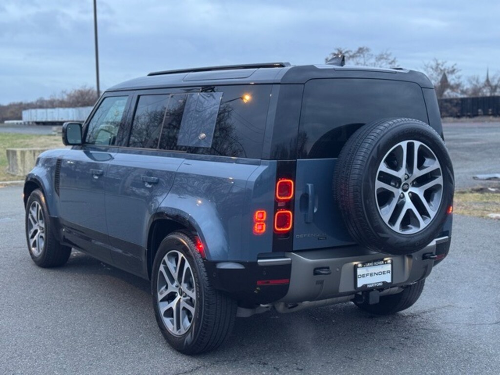 Used 2022 Land Rover Defender 110 X-Dynamic SE SUV
