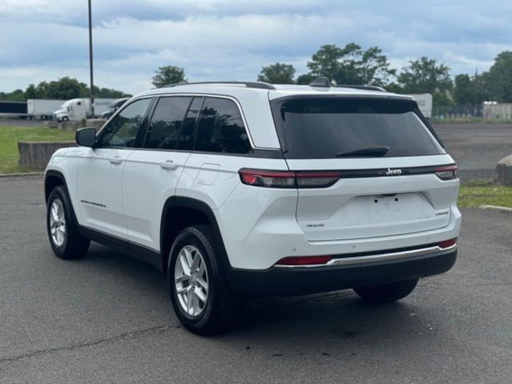 Used 2023 Jeep Grand Cherokee Laredo X SUV