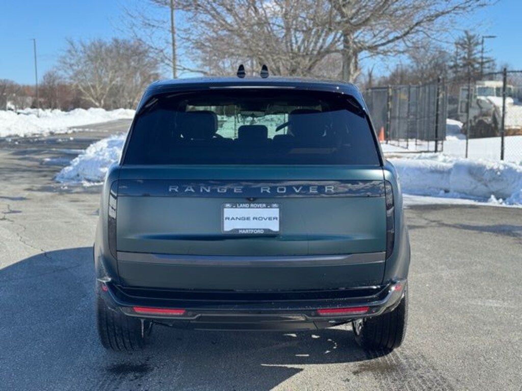 New 2026 Land Rover Range Rover P400 SE 7 Seat SUV