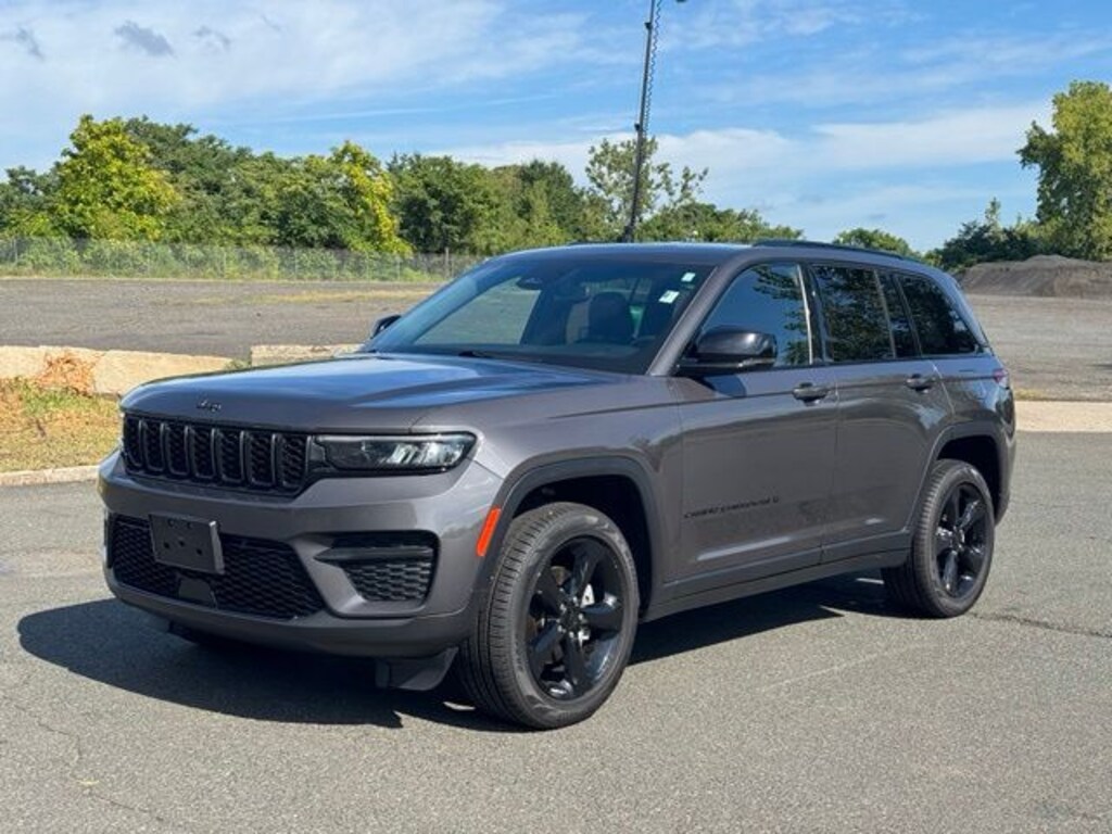 Used 2023 Jeep Grand Cherokee Altitude X SUV