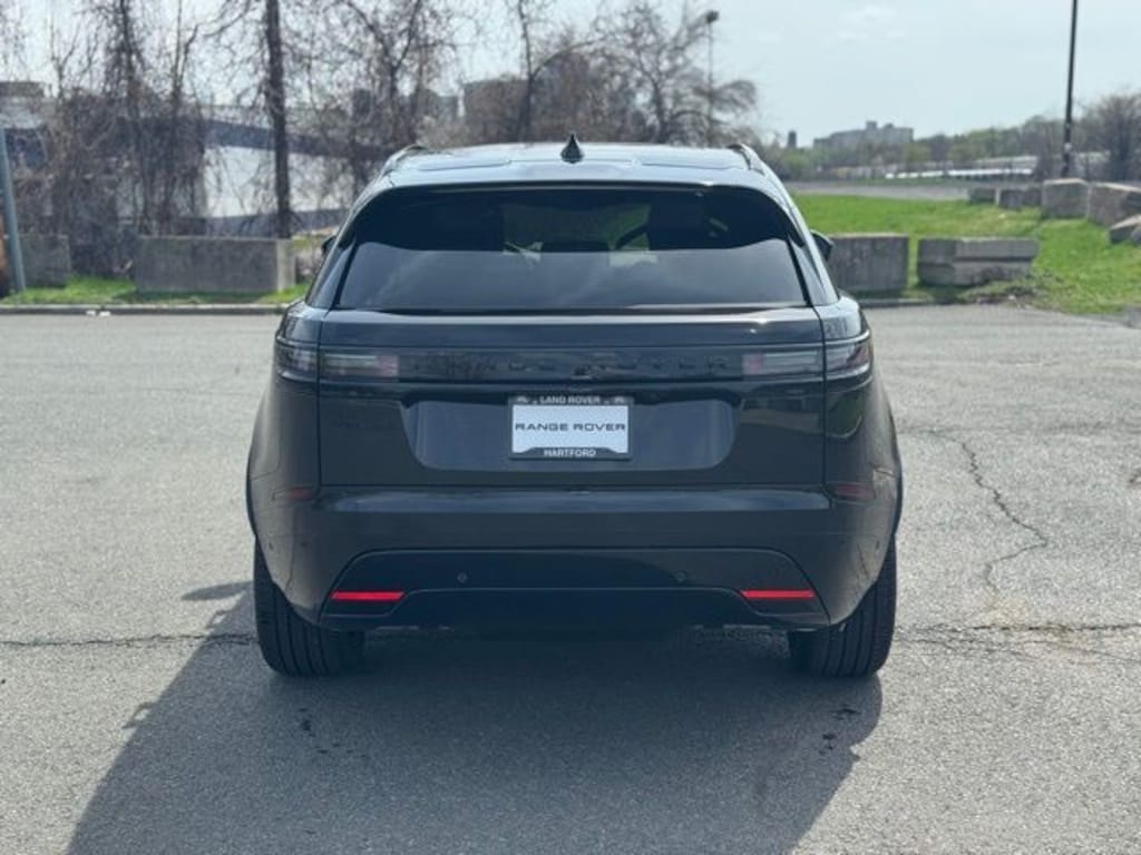 New 2026 Land Rover Range Rover Velar P250 Dynamic SE SUV