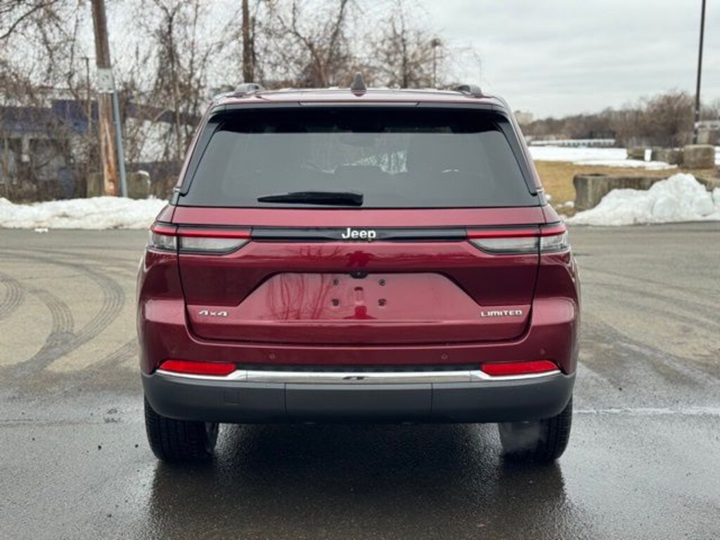 Used 2023 Jeep Grand Cherokee Limited SUV