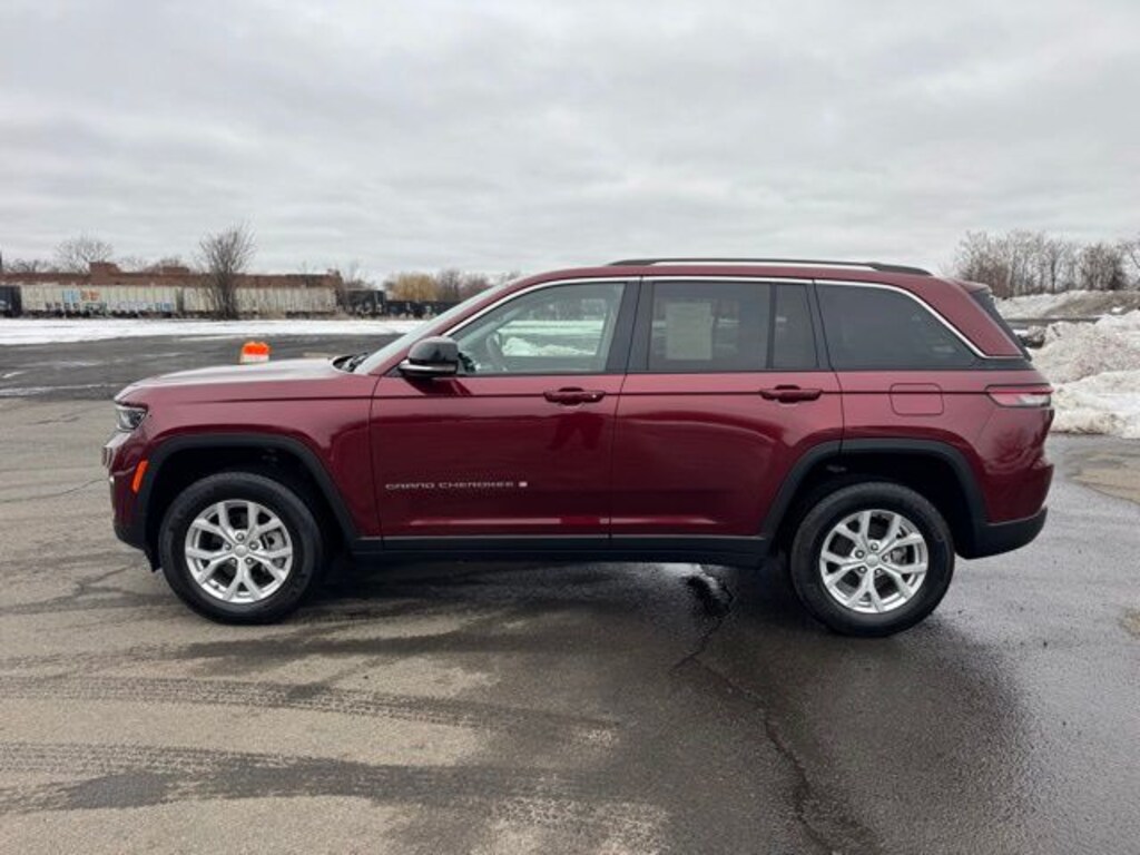 Used 2023 Jeep Grand Cherokee Limited SUV