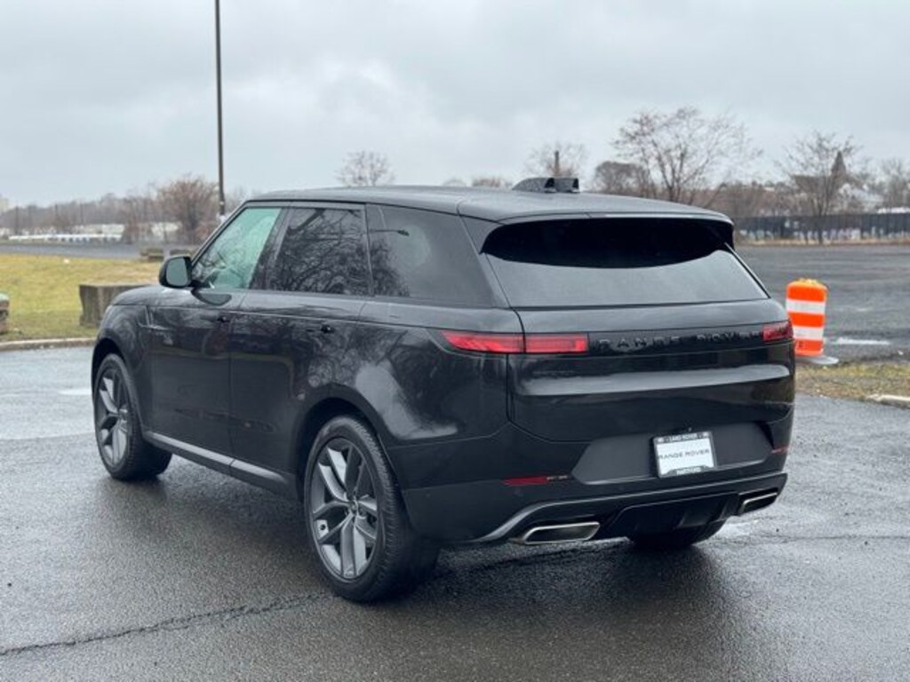Used 2024 Land Rover Range Rover Sport SE SUV