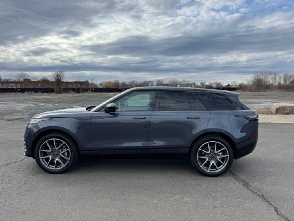 New 2026 Land Rover Range Rover Velar P250 Dynamic SE SUV