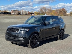 2025 Land Rover Range Rover P530 SE SUV