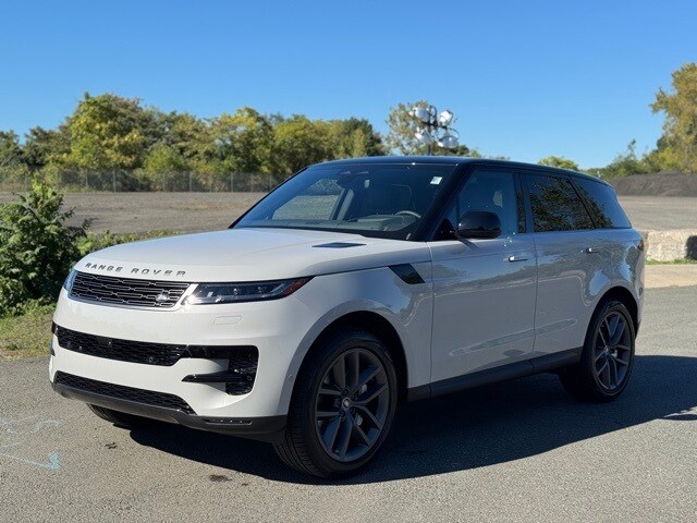 2025 Land Rover Range Rover Sport SE's photo