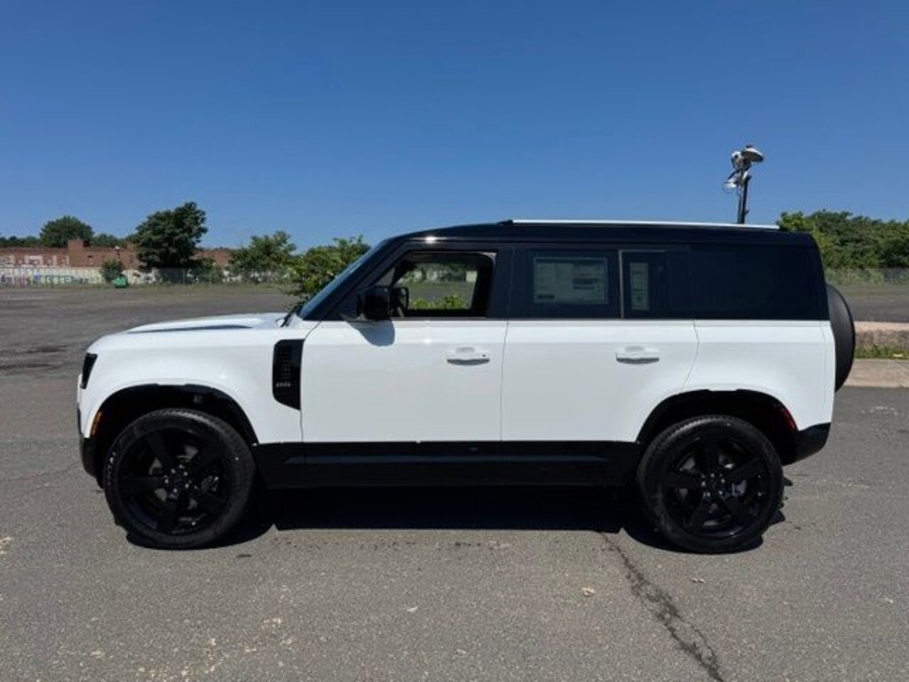 New 2026 Land Rover Defender 110 X-Dynamic SE SUV