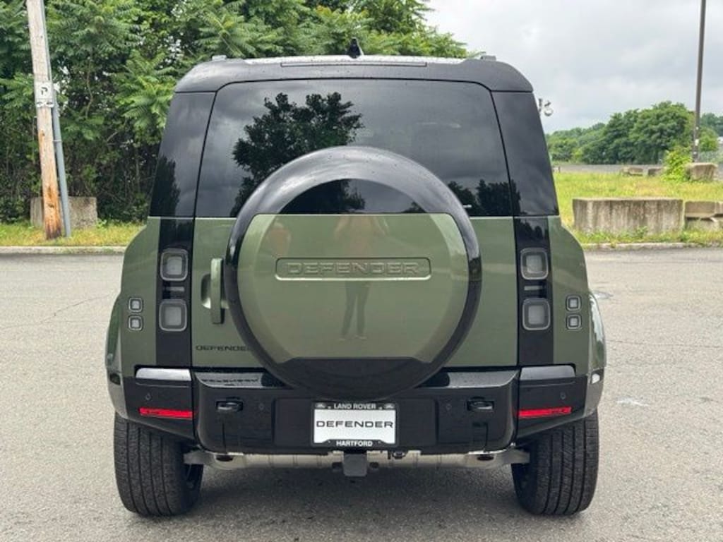 New 2026 Land Rover Defender 110 X-Dynamic SE SUV