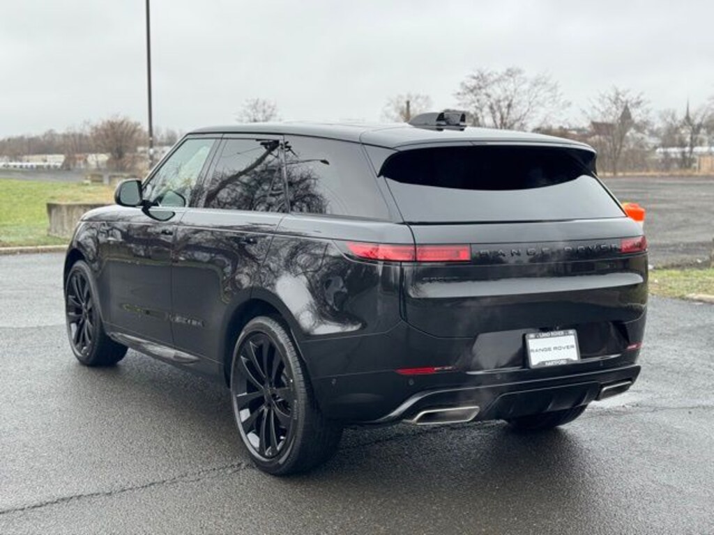 New 2026 Land Rover Range Rover Sport P400 Dynamic SE SUV