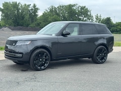 2025 Land Rover Range Rover P400 SE SUV
